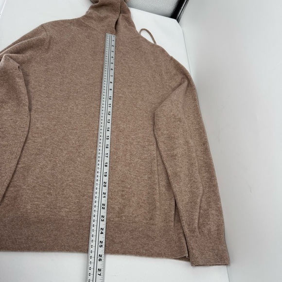 Quince Women’s XL Oatmeal Mongolian Cashmere Full Zip Hoodie - Picture 9 of 11